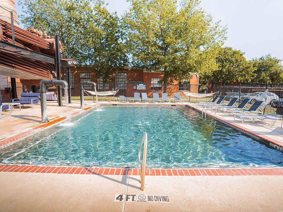 Sparkling Pool