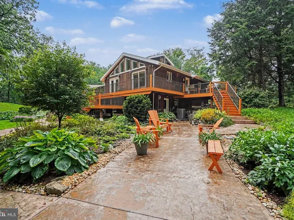 22 Barnett Dr, Duncannon, PA 17020