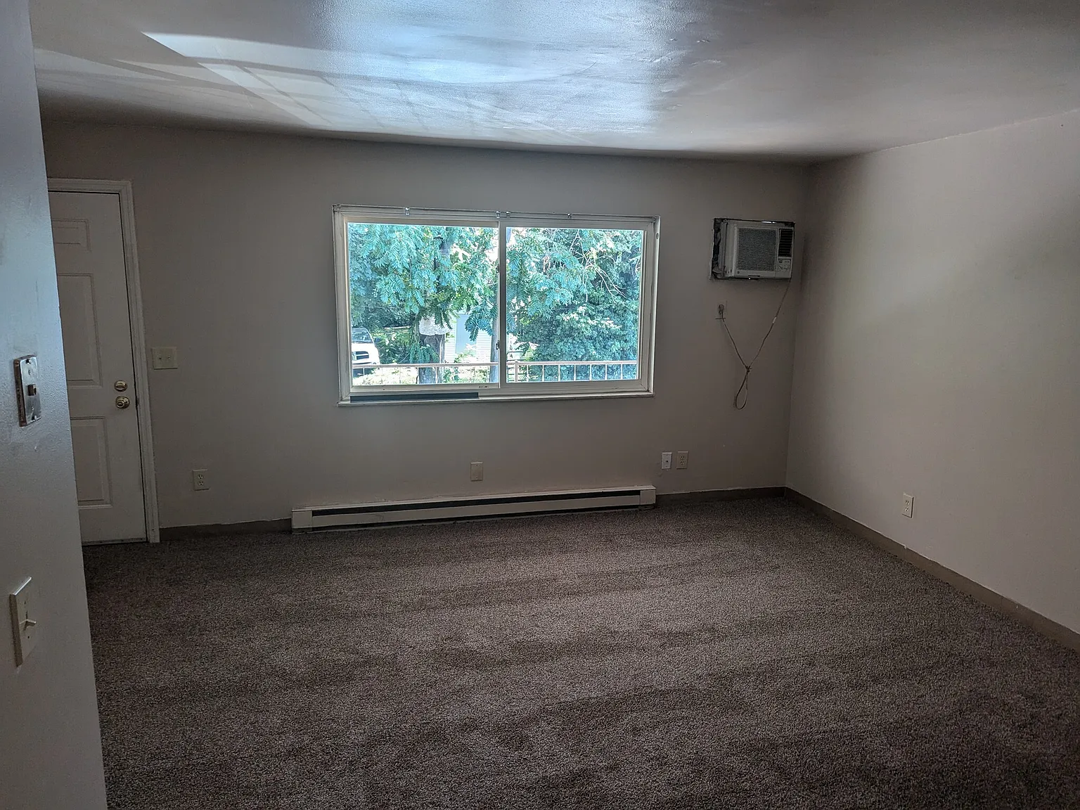 1 bed, 555 sqft, $800 — Photo 2