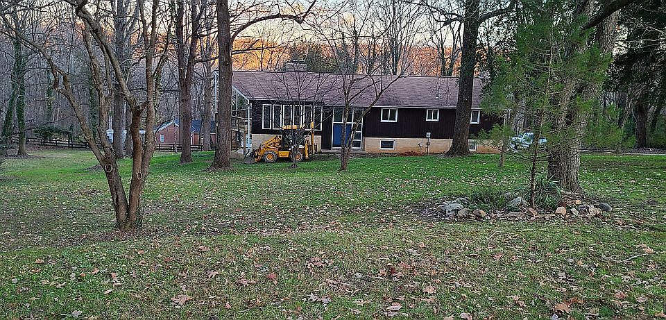 1st image of 7291 Moss Ln