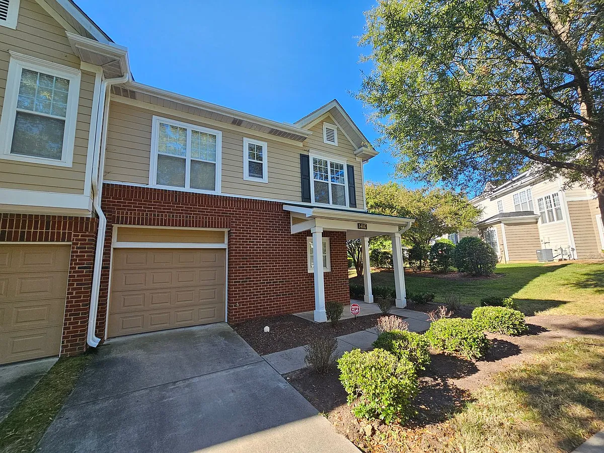Building Photo - 14117 Castle Abbey Ln