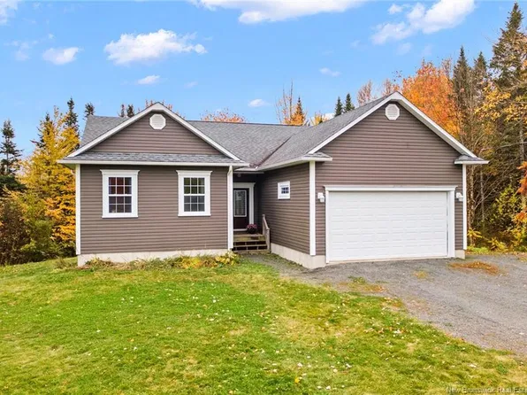 17 Declaration Dr, Douglas, NB E3G 0B4