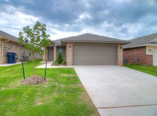 19717 Forsythe Dr, Edmond, OK 73012