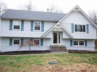 98 Crease Rd, Budd Lake, NJ 07828