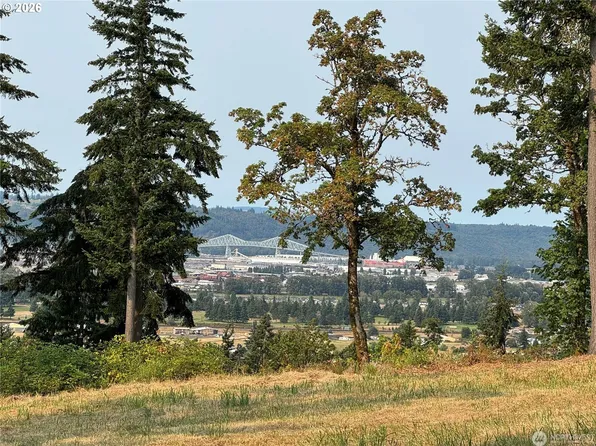 W Highland Park Dr, Kelso, WA 98626