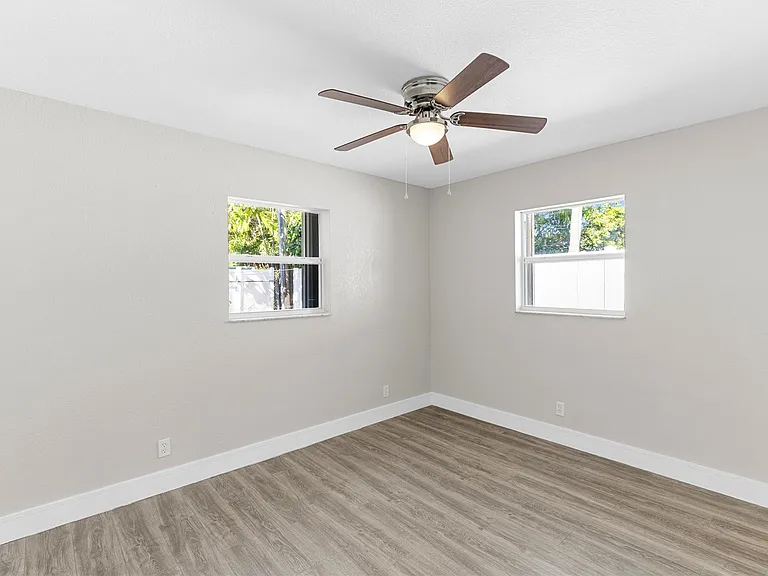 2171 NW 29th Ave — Photo 17