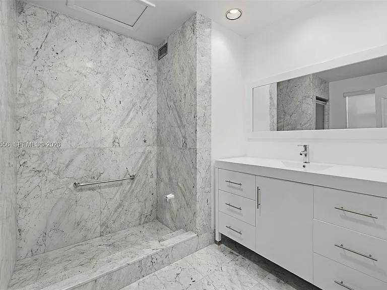 4925 Collins Ave #1A — Photo 15