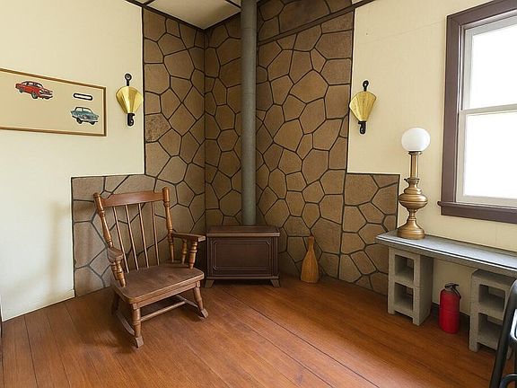 5th image of 50 McCune Dr