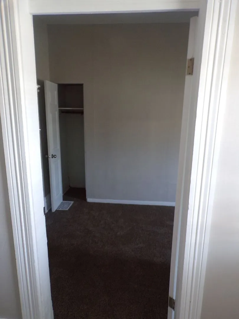 505 N Main St — Photo 2