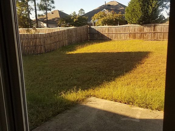 320 Kingston Trace 3