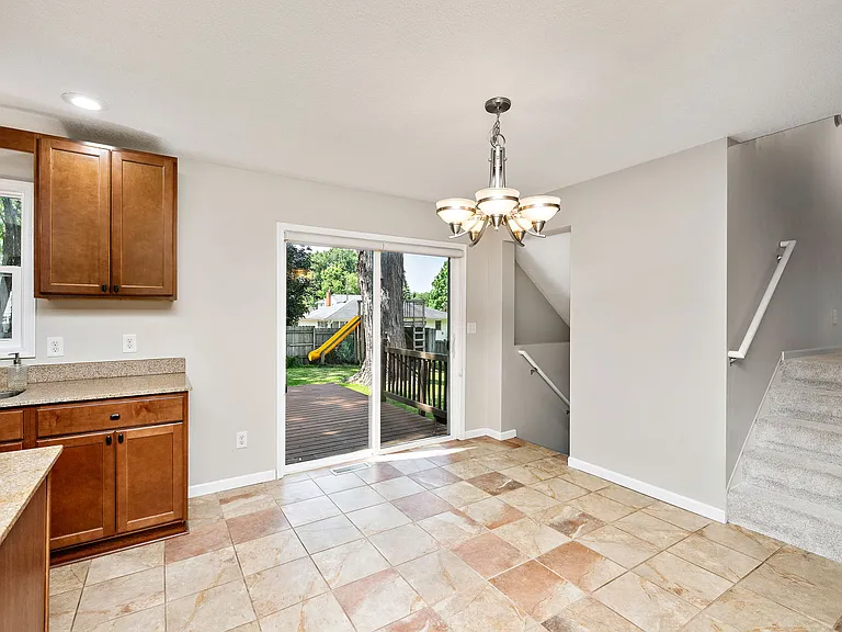 2800 32nd Ave NE — Photo 25