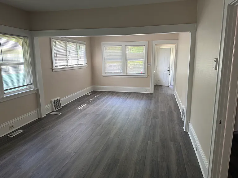 1710 Newton Ave N #1710 — Photo 4