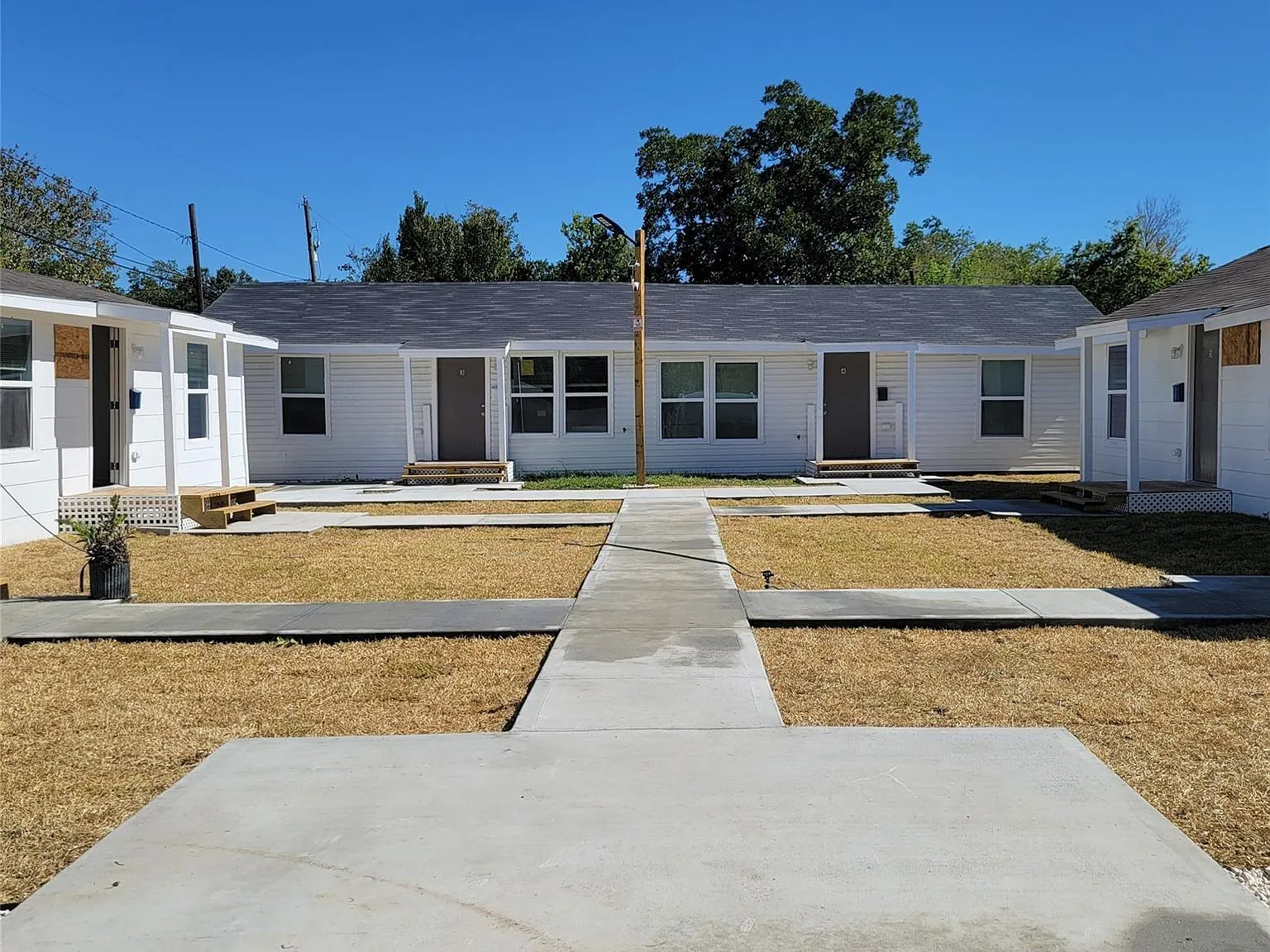 2 bed, 1.0 bath, 1080 sqft, $800 — Photo 3