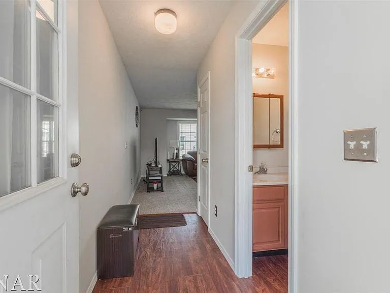 1222 Colonial Ave — Photo 4