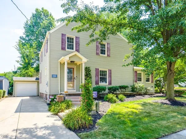 906 17th St NE, Massillon, OH 44646