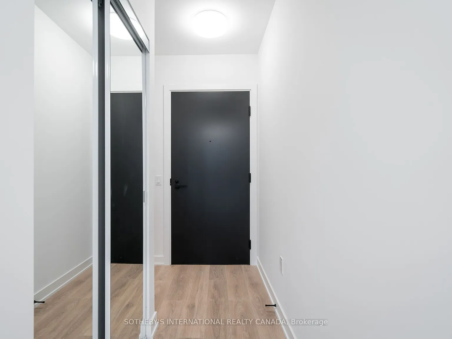 Line 5 — Photo 3