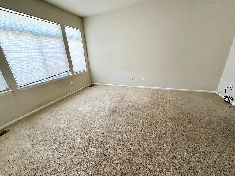 22351 E Plymouth Cir — Photo 30