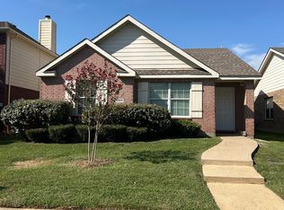 8909 Wayne St, Aubrey, TX 76227