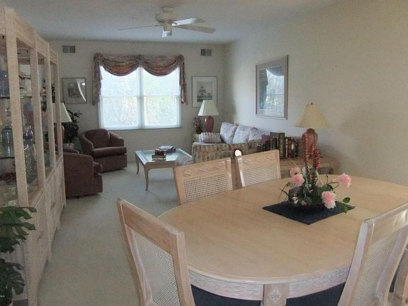 2nd image of 51 Woodshill Dr S #1000