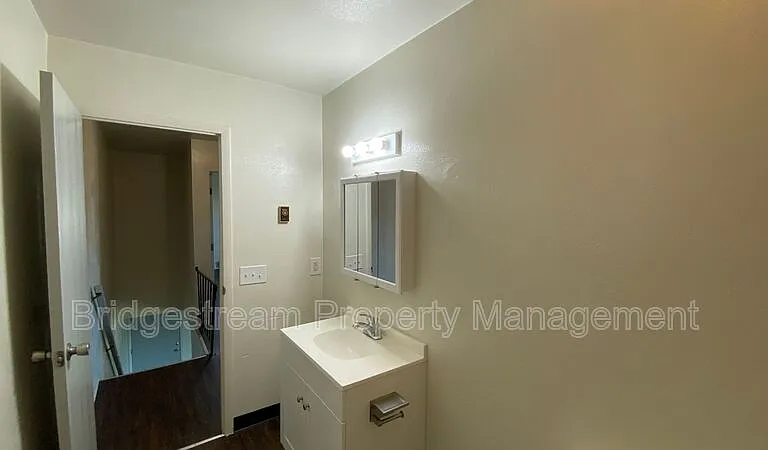 1299-1 Sanlor Ave — Photo 14