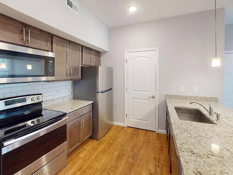 The Legends Apartments — Photo 21