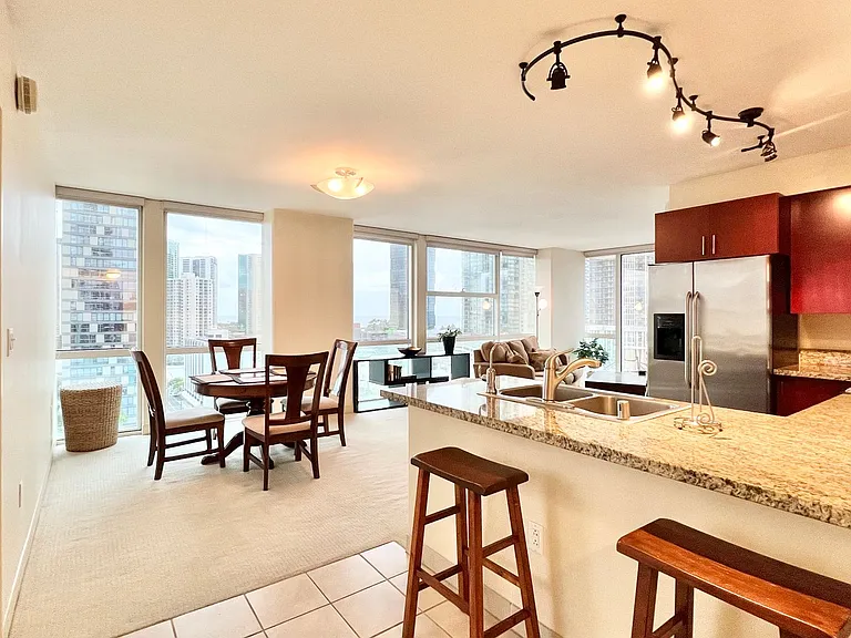 909 Kapiolani Blvd #1601 — Photo 3