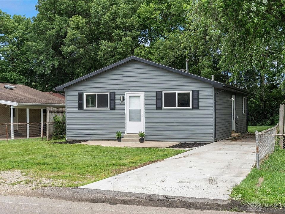 1st image of 640 N Pleasant Valley Ave