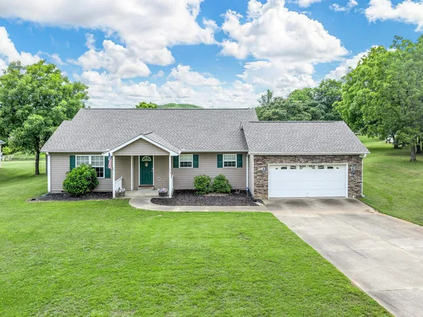 312 John Hugh Ct, Wellford, SC 29385