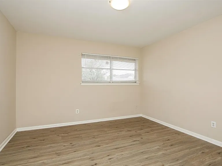6406 Ashton St — Photo 22