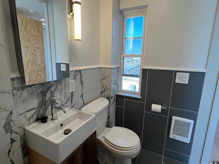 2019 S Beechwood St #2 — Photo 12