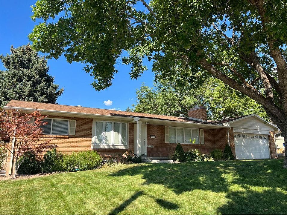 1st image of 2641 E Craig Dr