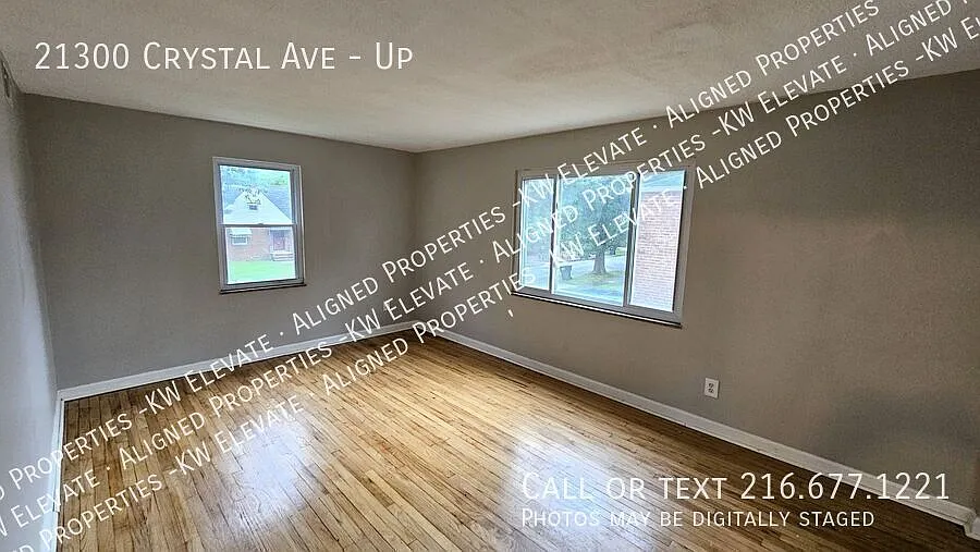 Charming Euclid SecondFloor Apartment! — Photo 3