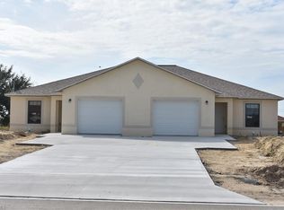 904/906 Nelson Rd N, Cape Coral, FL 33993