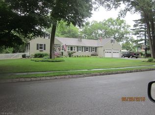 623 Westfield Rd, Scotch Plains, NJ 07076