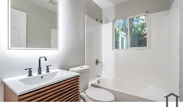 2 bed, 830 sqft, $1,400 — Photo 4