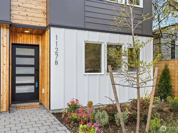 1127 NW 58th Street #B, Seattle, WA 98107