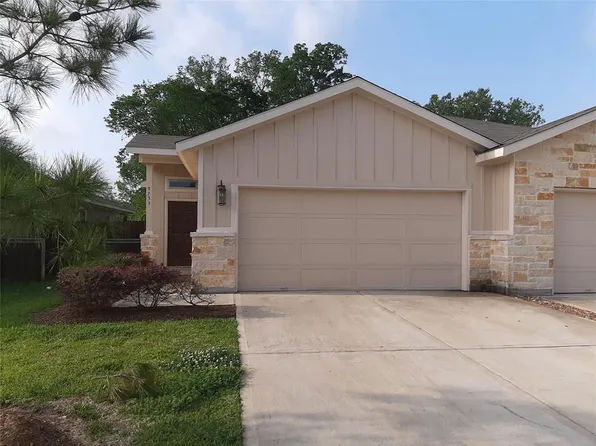 9733 Grosbeak Ln, Magnolia, TX 77354