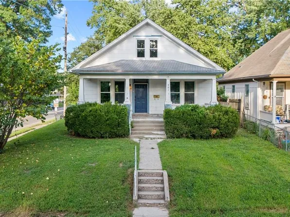901 9th Ave, Leavenworth, KS 66048