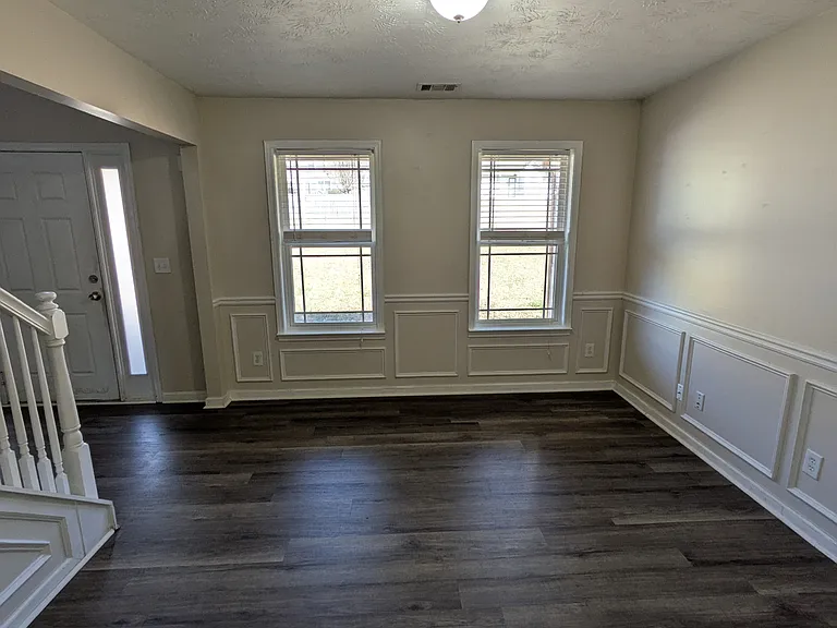 375 Searchlight Dr — Photo 11
