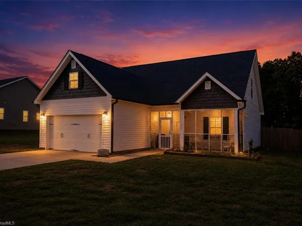 729 Deadmon Rd, Mocksville, NC 27028