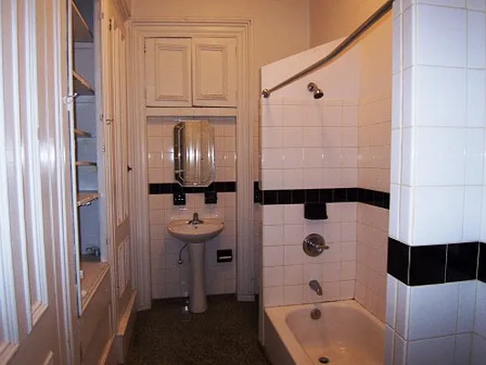 Rented by Friedman Roth Realty | media 8