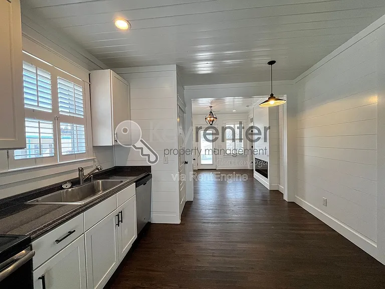 405 Spears Ave — Photo 10