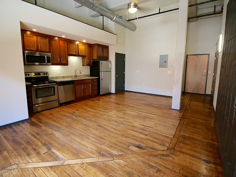Main 2323 — Photo 9