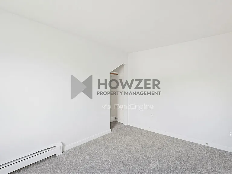 24 Crocker St #A4 — Photo 16