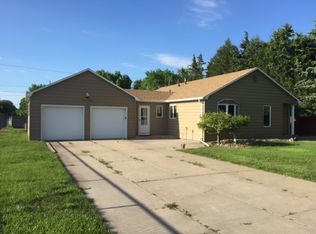 1616 Hagge Ave, Grand Island, NE 68801