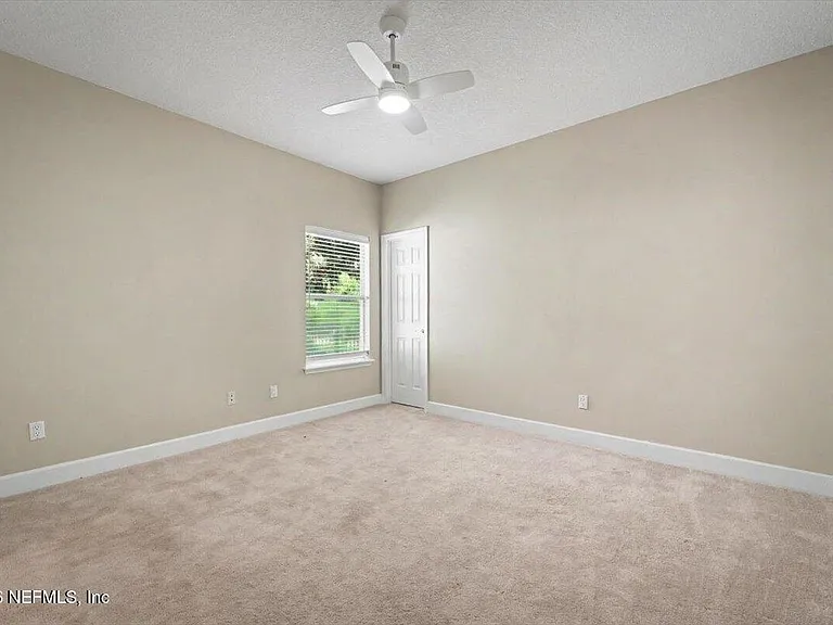 337 S Mill View Way — Photo 34
