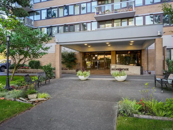 647 Michigan St #202, Victoria, BC V8V 1S9