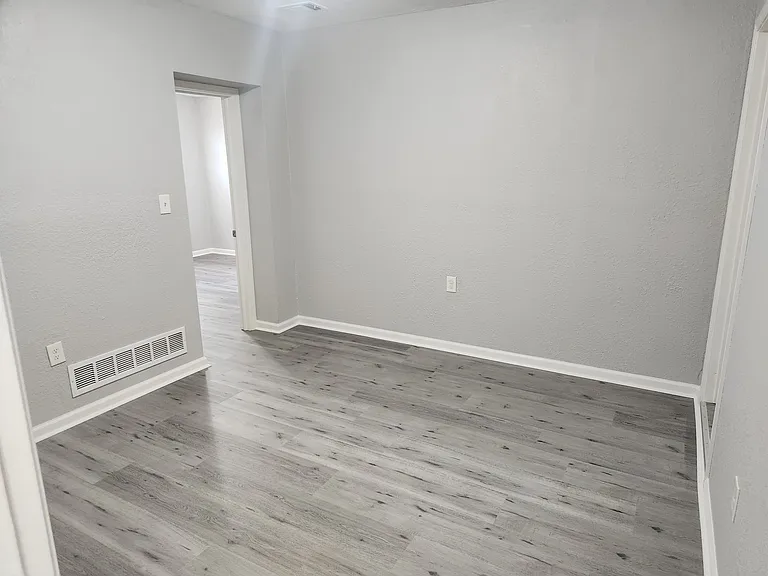 110 Congress St #3 — Photo 4