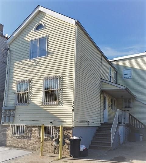 1st image of 108 Pennington St