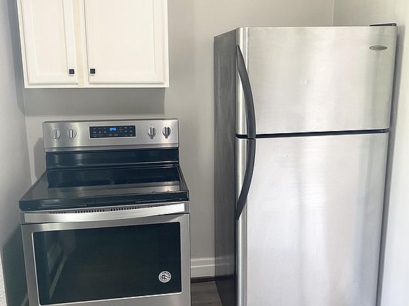 5th image of 103 S Hamilton St